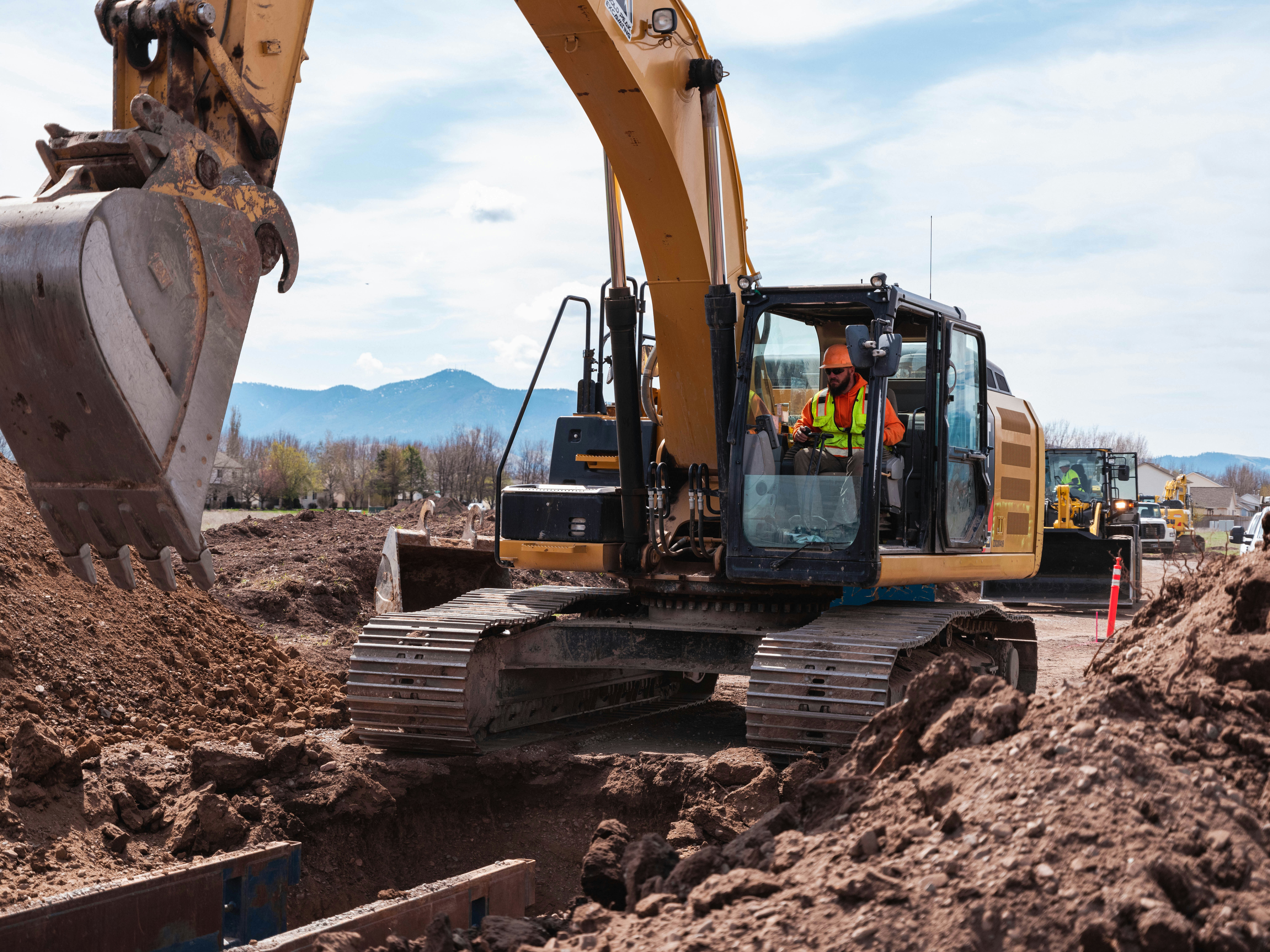 The Best Caterpillar Excavators in the Heavy Machinery Industry